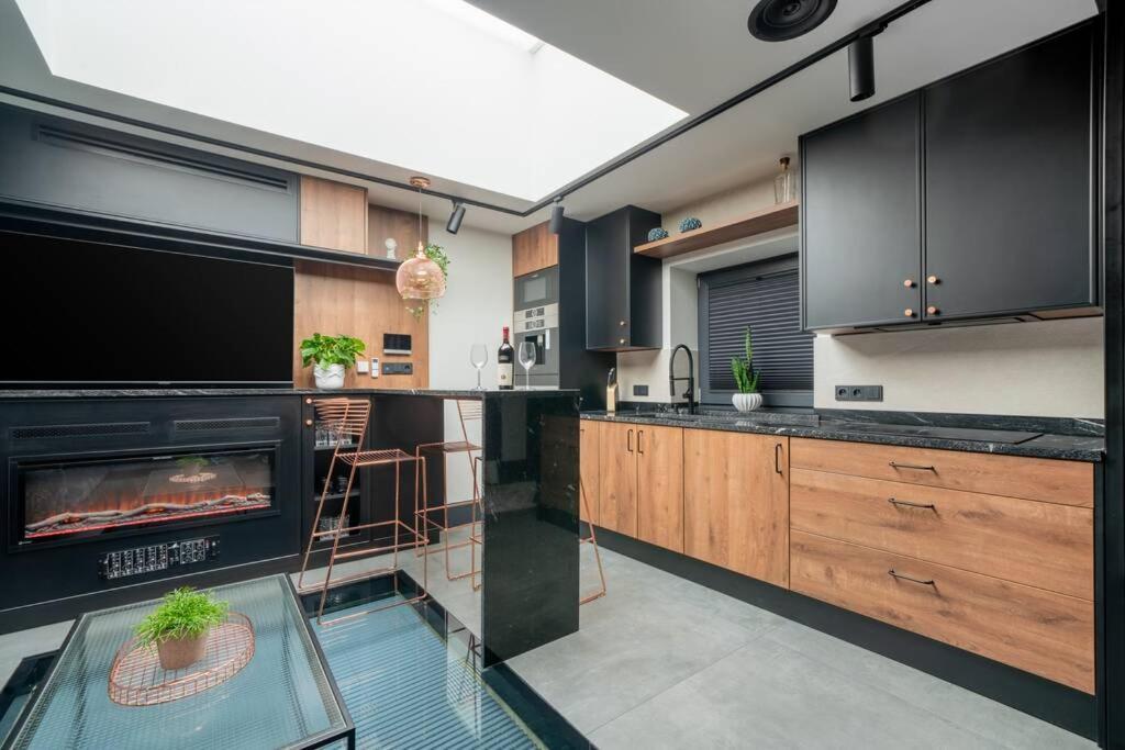 No 7 Z Sauna I Jacuzzi Apartment Neumarkt