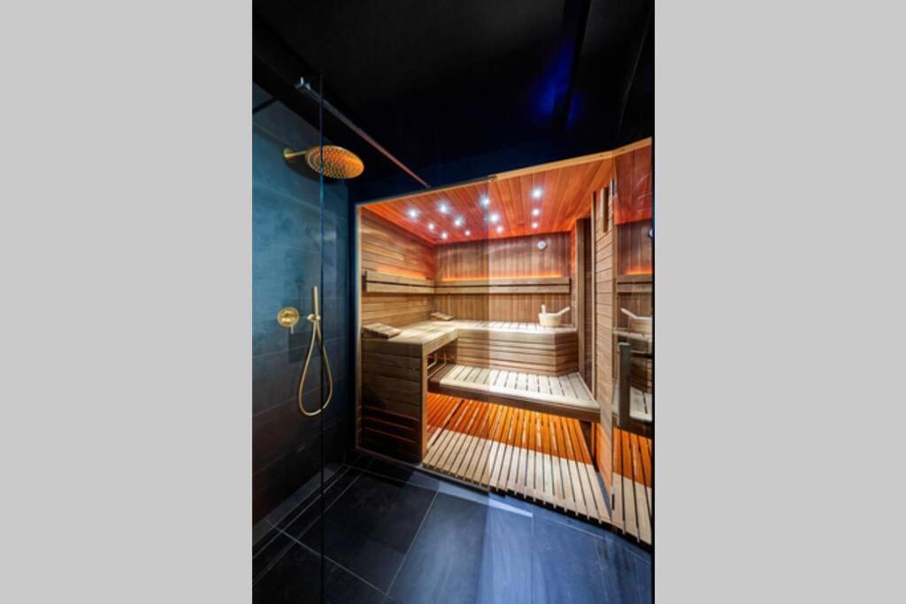 No 7 Z Sauna I Jacuzzi