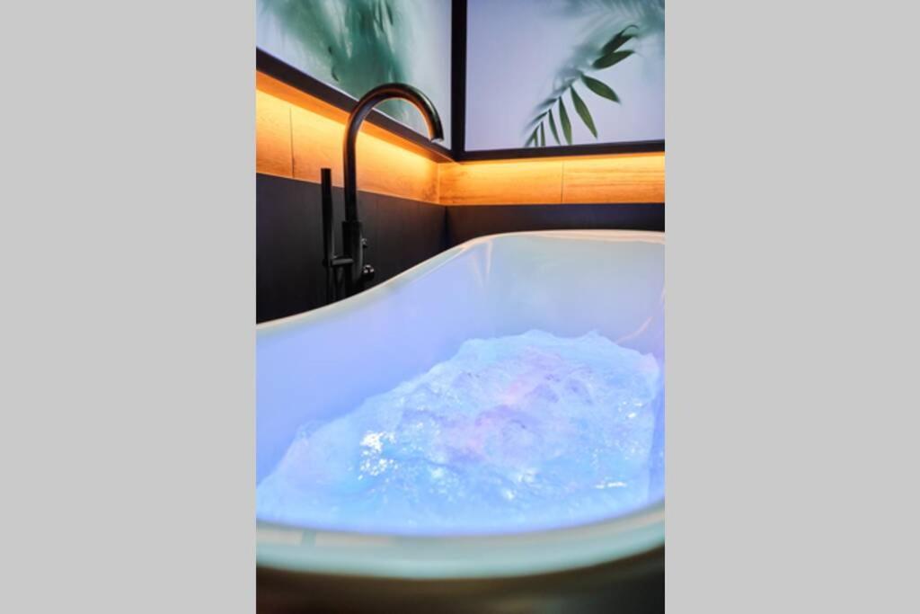 No 7 Z Sauna I Jacuzzi *